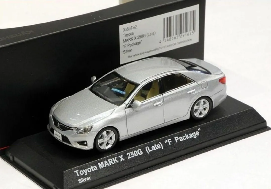 Toyota Mark X 250G 'F Package' Kyosho 1:43 - Multicolor