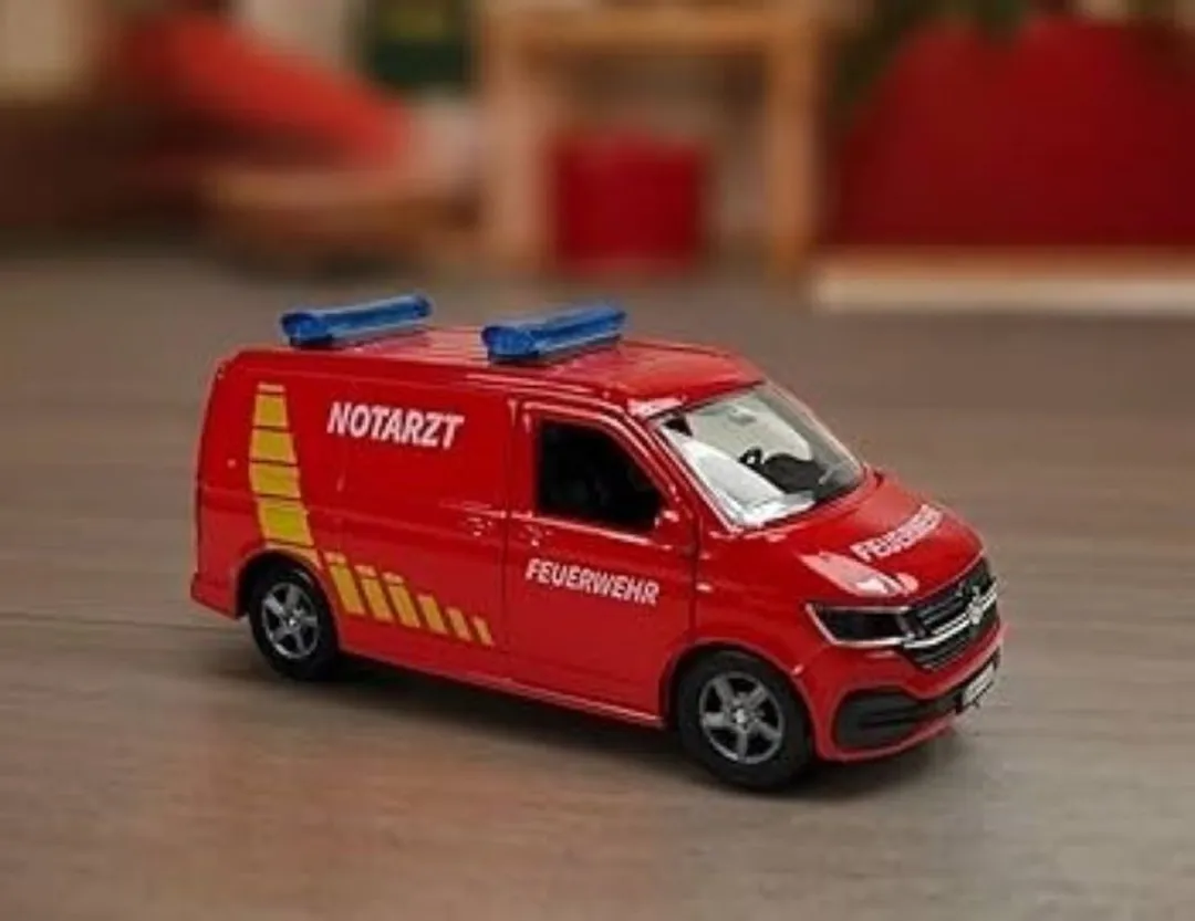 Kids Globe Volkswagen Transporter Brandweer DE Die Cast 13,5cm - Licht & Geluid - MPN 510331