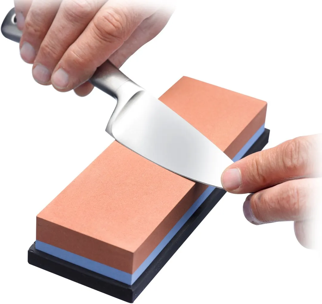 Westmark Dubbelzijdige wetsteen voor het slijpen en repareren, met siliconen houder, 18,5 x 6,7 x 3,1 cm, korund, rood/blauw, 10152260