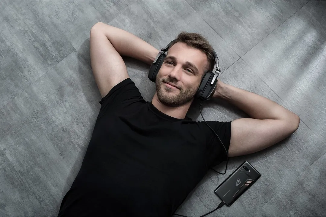 ASUS ROG Delta Headset - 50mm Drivers - Zwart