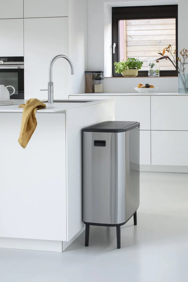 Brabantia Bo Touch Bin Hi Prullenbak 60L - 1 Vak - Matt Steel Fingerprint Proof