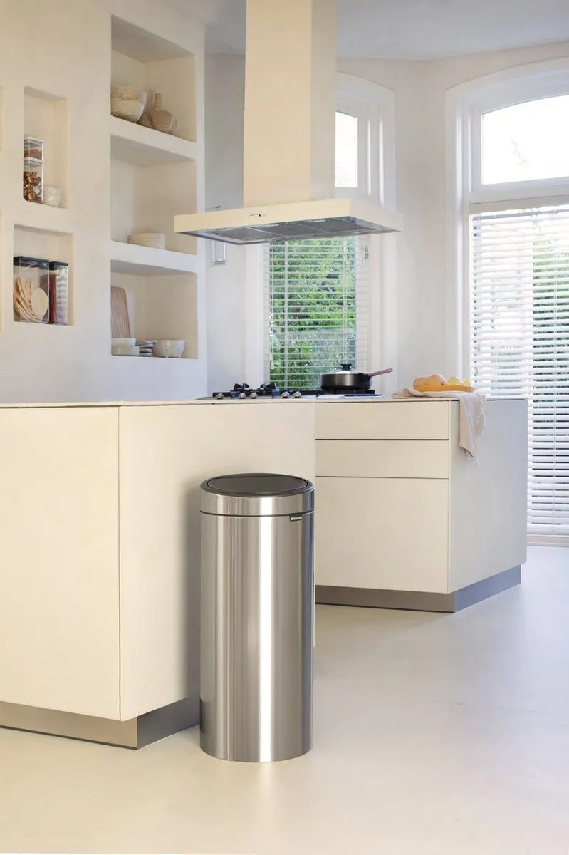 Brabantia Touch Bin Prullenbak 30L - Matt Steel Fingerprint Proof
