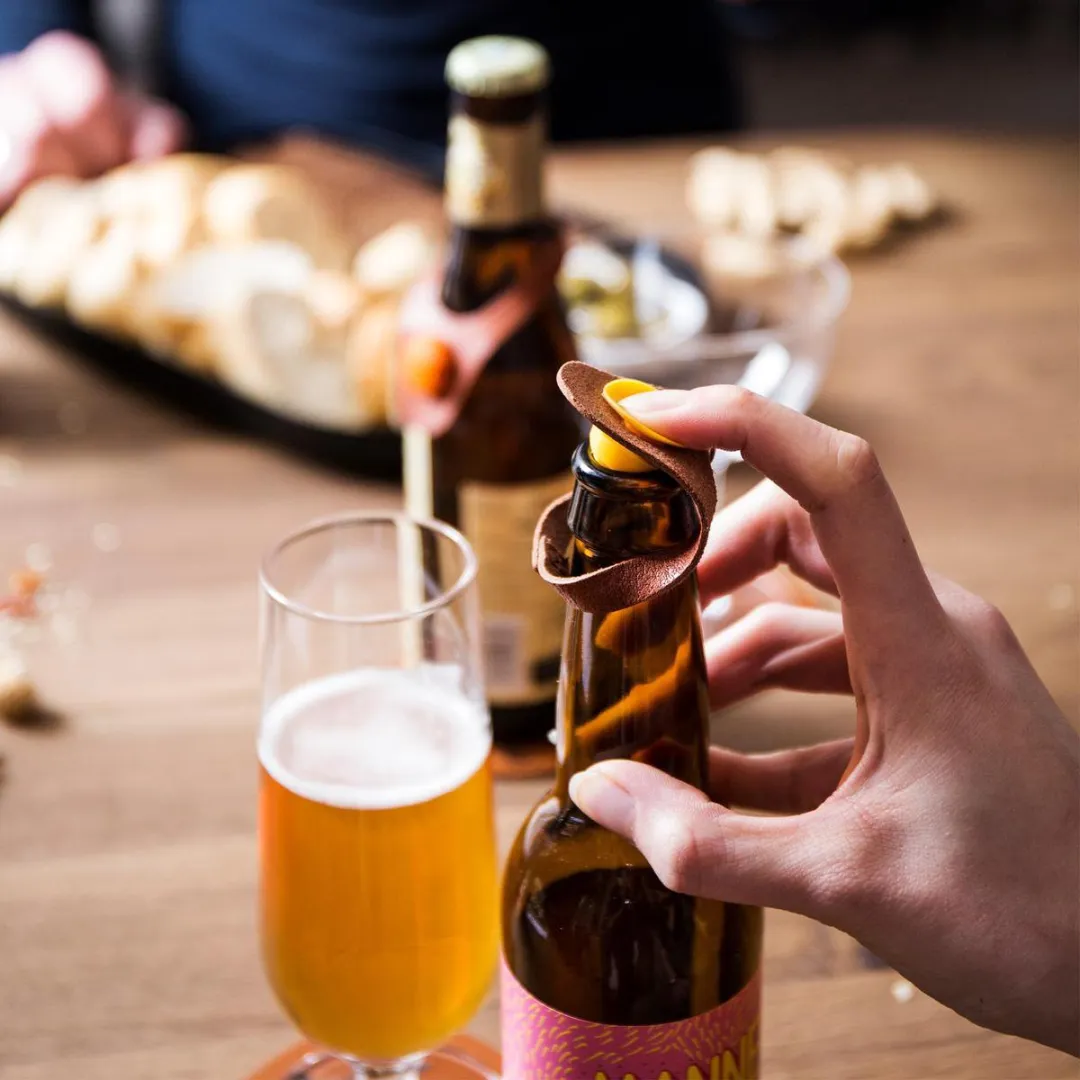 Vacu Vin Flesmarker en stopper - Leer - set van 6