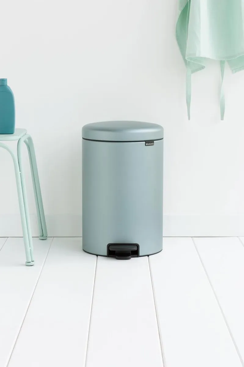 Brabantia Pedaalemmer 20L NewIcon Metallic Mint - 114120