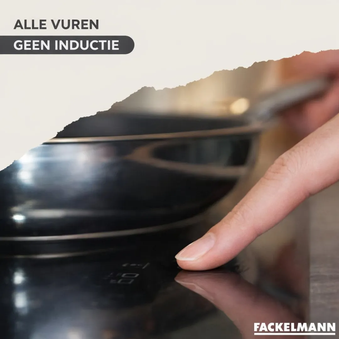Fackelmann 9356250B88 Kookset - 4 Pannen 16-28cm - Roestvrij staal & Glas - Zwart