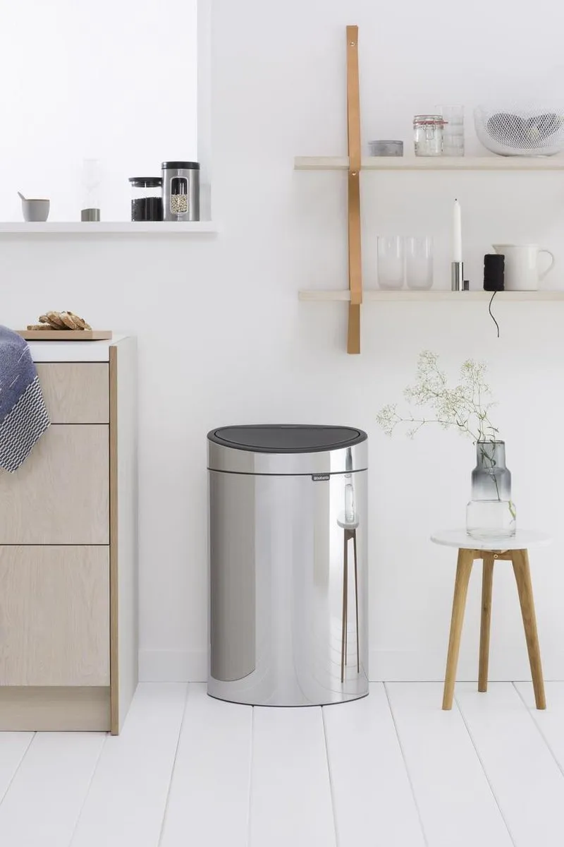 Brabantia Touch Bin Prullenbak 40L - Brilliant Steel