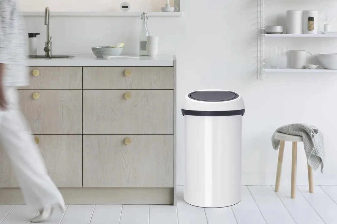 Brabantia Touch Bin Prullenbak 60L - White