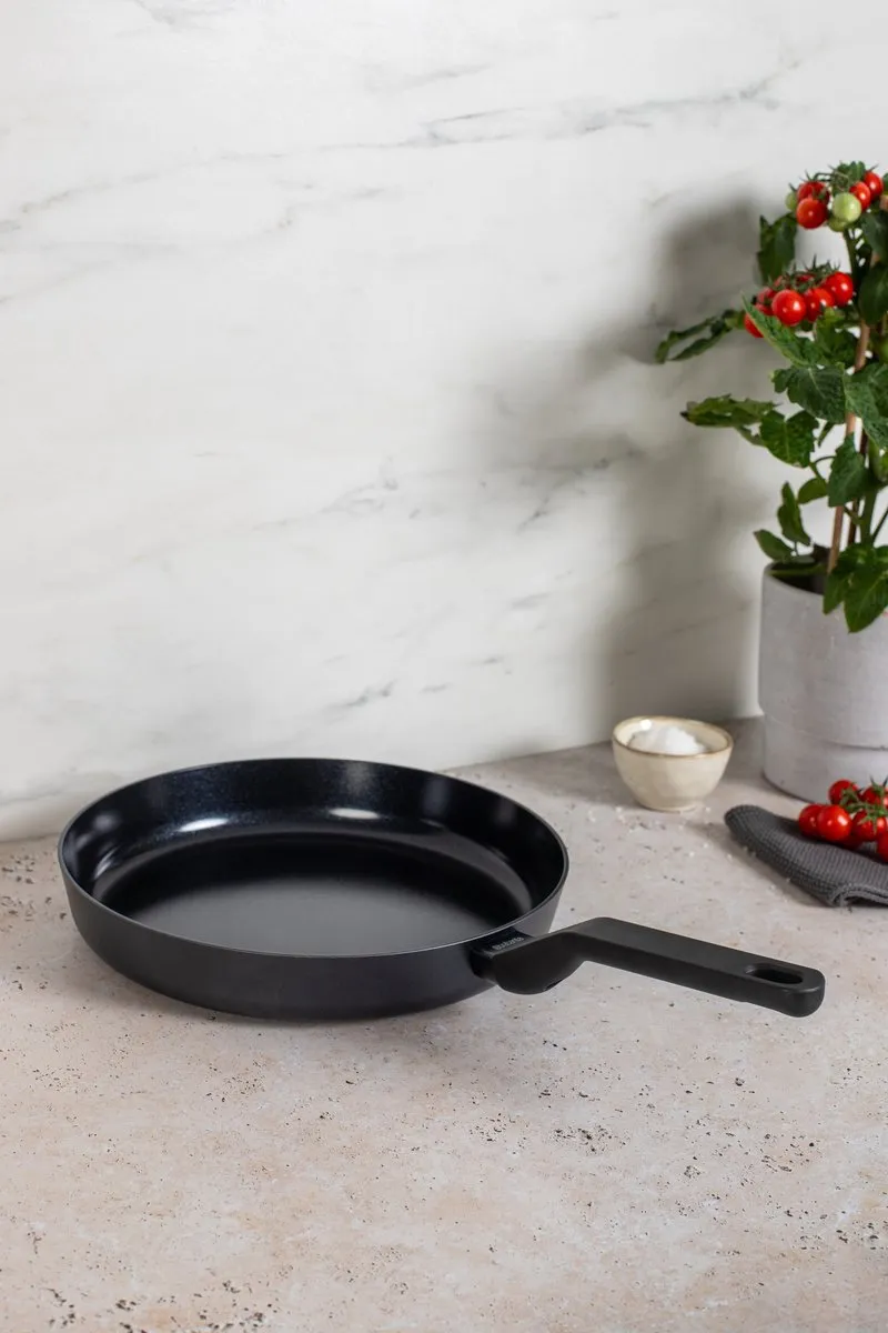Brabantia Onyx R NS Koekenpan 28cm - Zwart