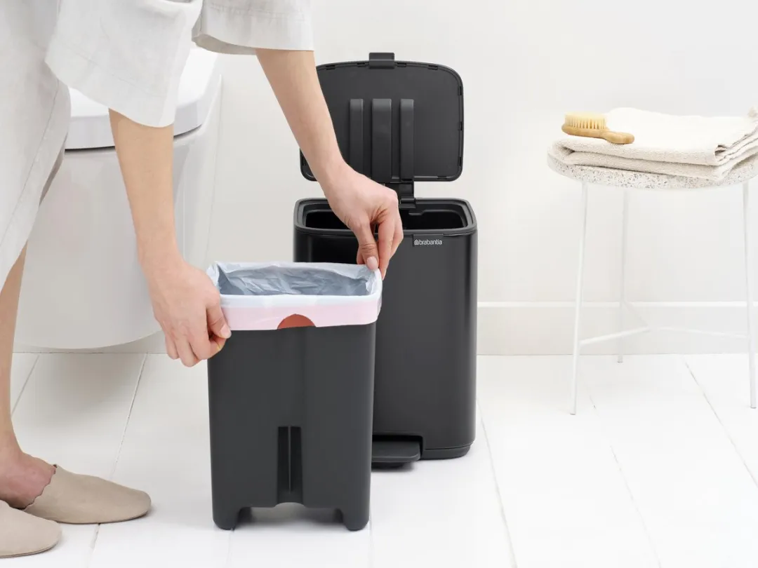 Brabantia Bo Pedaalemmer 7L - Matt Black - afbeelding 6 van 6
