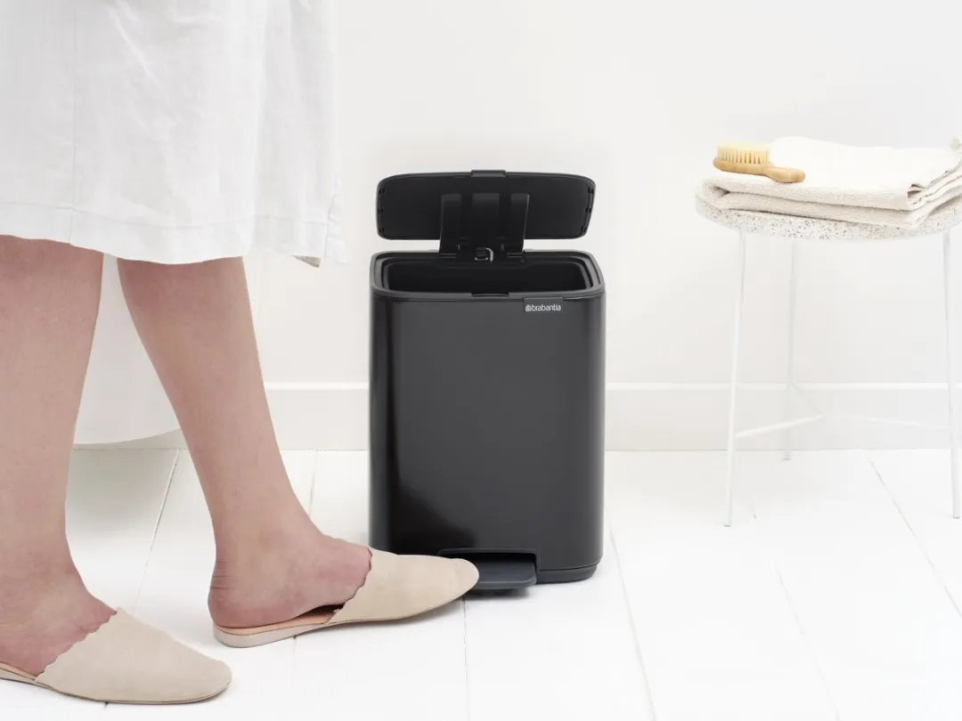 Brabantia Bo Pedaalemmer 7L - Matt Black