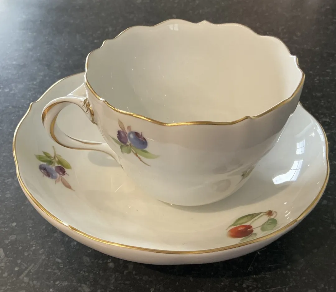 Meissen New Cutout Kop & Schotel - 220ml - Veelkleurig