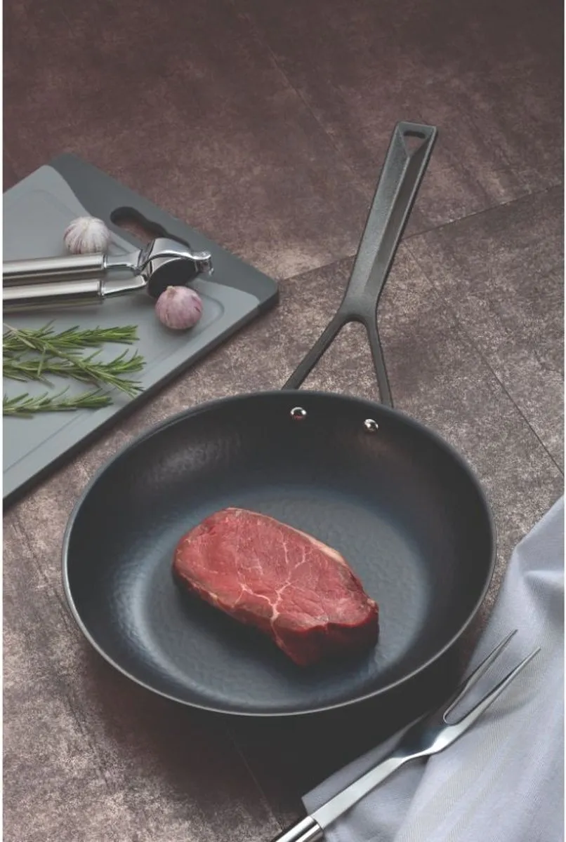 Kela Gietijzeren Koekenpan 28 cm - Zwart