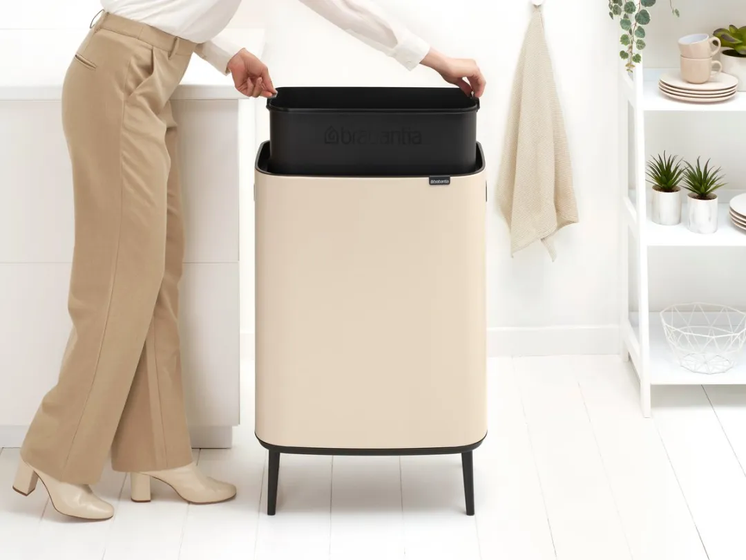 Brabantia Bo Touch Bin Hi Prullenbak 60L - Soft Beige