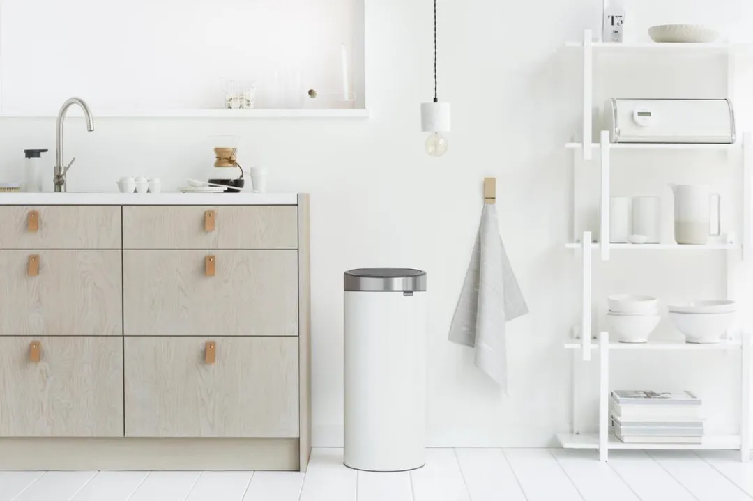 Brabantia Touch Bin Prullenbak 30L - Wit - MPN 128806
