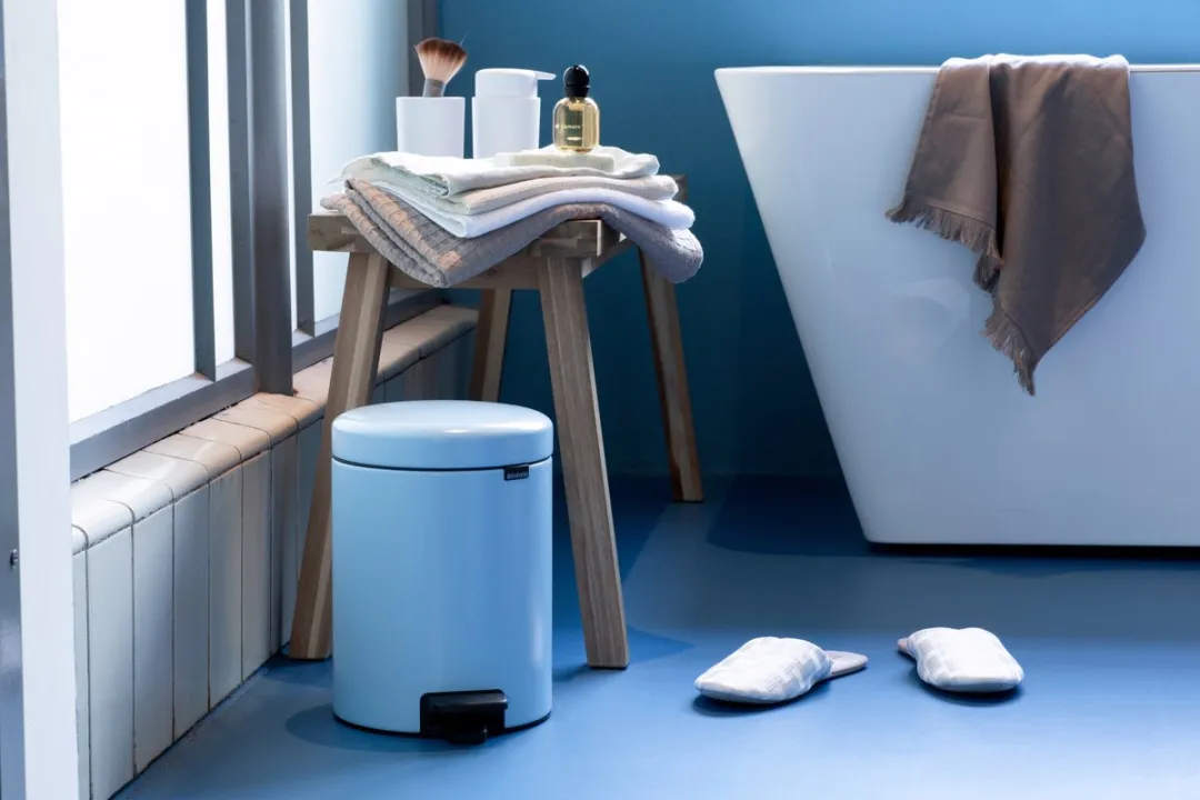 Brabantia NewIcon Prullenbak 5L - Dreamy Blue
