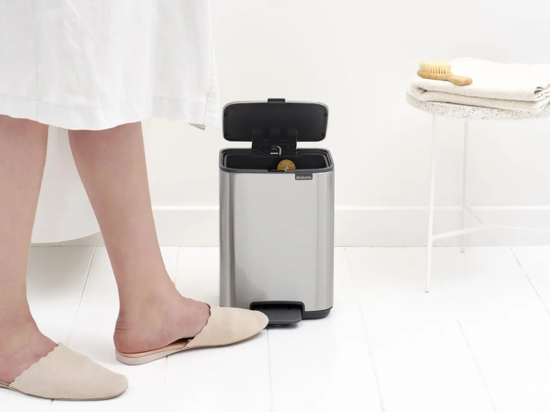 Brabantia Bo Pedaalemmer 4L - Matt Steel Fingerprint Proof - afbeelding 6 van 6
