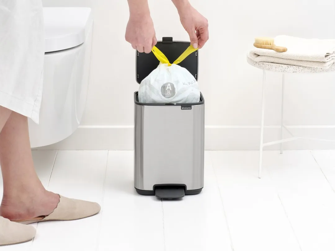 Brabantia Bo Pedaalemmer - 4 liter - Badkamer - Matt Steel Fingerprint Proof