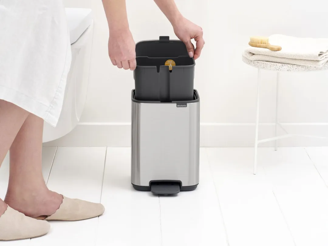 Brabantia Bo Pedaalemmer - 4 liter - Badkamer - Matt Steel Fingerprint Proof
