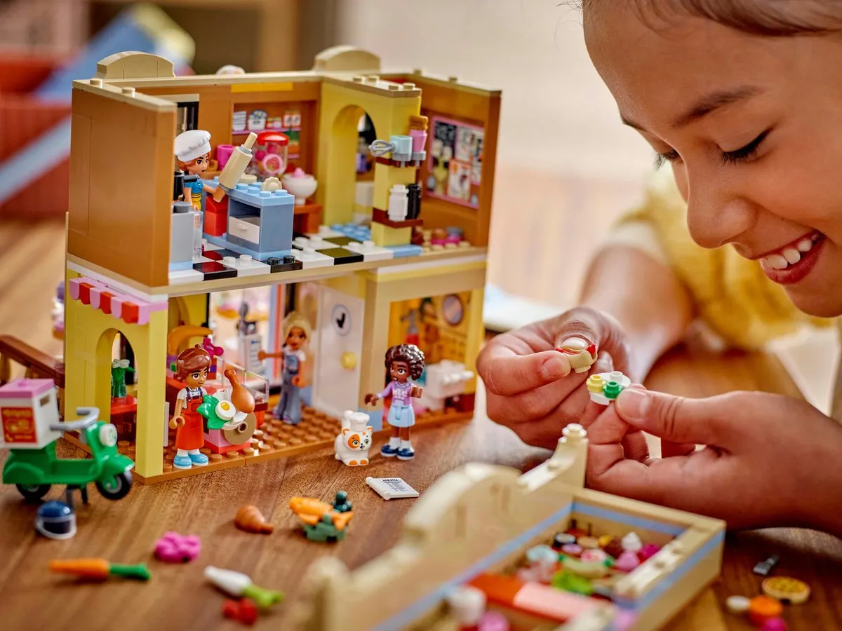 LEGO Friends Restaurant en Kookschool 42655 - 896 Stukken
