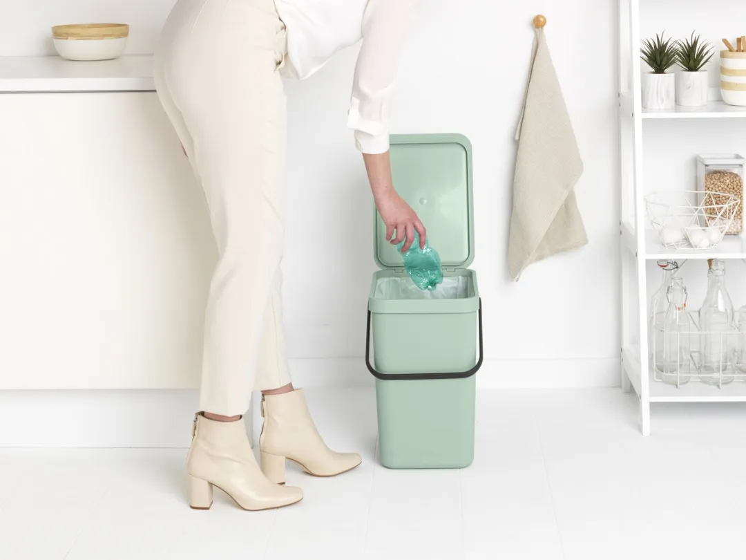 Brabantia Sort & Go Prullenbak 25L - Jade Green - afbeelding 6 van 6