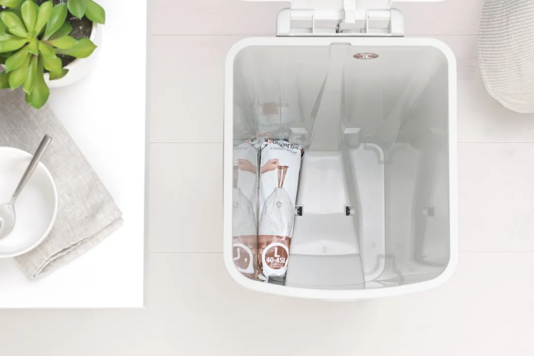 Brabantia StepUp Pedaalemmer 40L - Light Grey