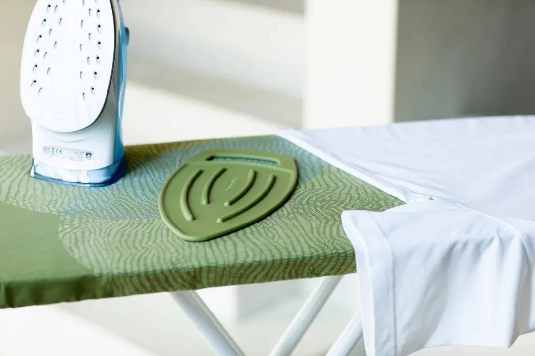 Brabantia Siliconen Stoomstrijkijzer Matje - Calm Green