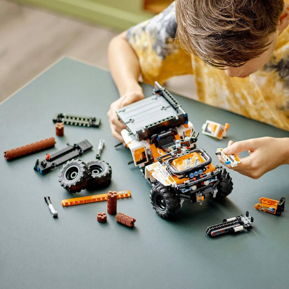 LEGO Technic Terreinwagen 42139 - 764 Stukken