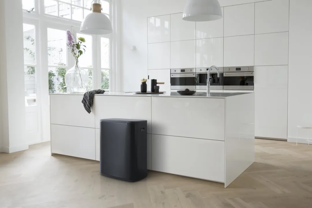 Brabantia Bo Touch Bin Prullenbak 60L - 1 Vak Matt Black