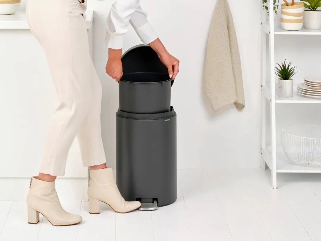 Brabantia NewIcon Prullenbak 20L - Mineral Infinite Grey