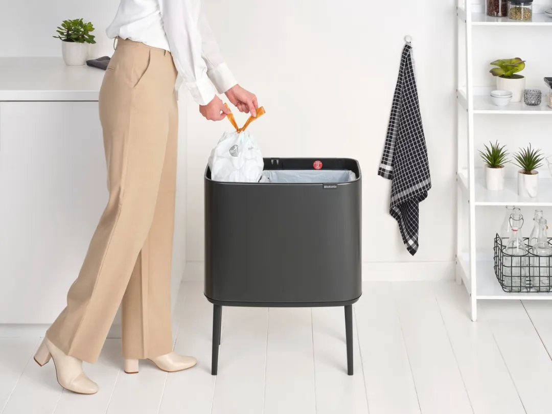 Brabantia Bo Touch Bin Prullenbak 34L - 2 Vakken - Confident Grey - afbeelding 6 van 6