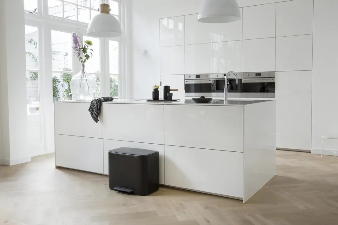 Brabantia Bo Prullenbak 34L Matt Black - 2 Vakken