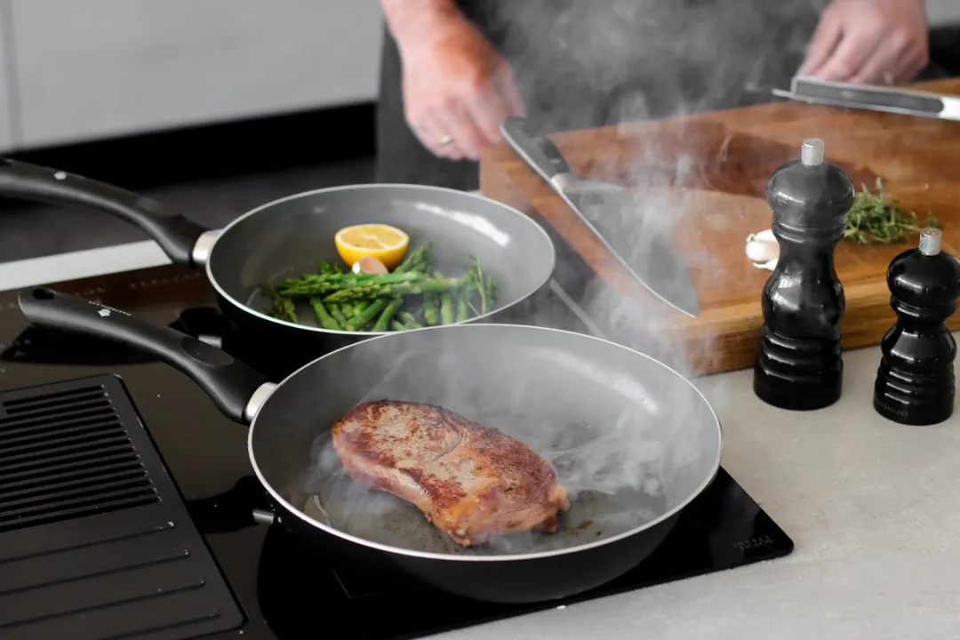 MasterClass Can-to-Pan Keramische Koekenpannenset 28cm - Zwart