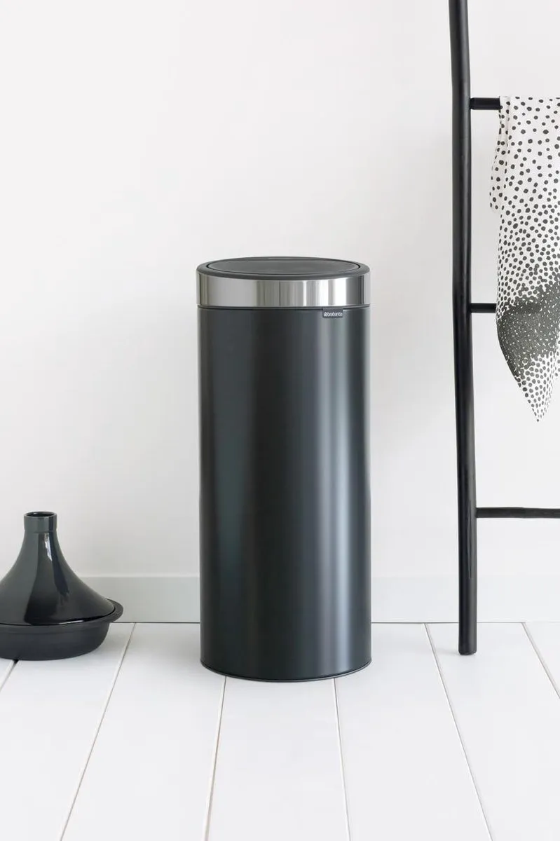 Brabantia Touch Bin Prullenbak 30L - Matt Black/Matt Steel FPP