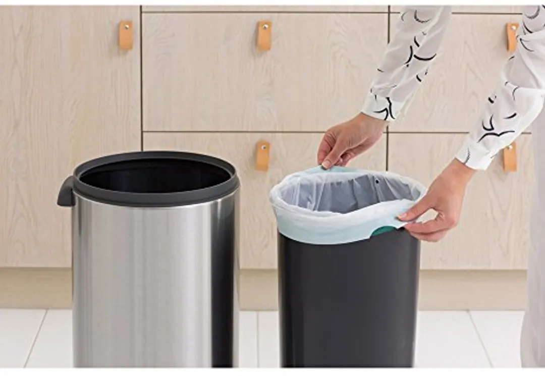 Brabantia Touch Bin Prullenbak 30L - Matt Black/Matt Steel FPP - afbeelding 6 van 6