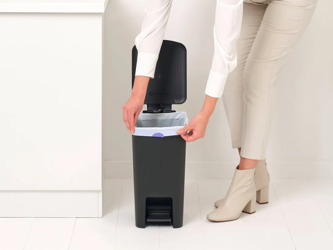 Brabantia StepUp Pedaalemmer 16L - Dark Grey