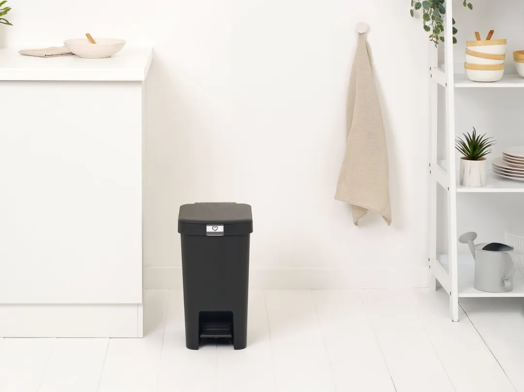 Brabantia StepUp Pedaalemmer 16L - Dark Grey