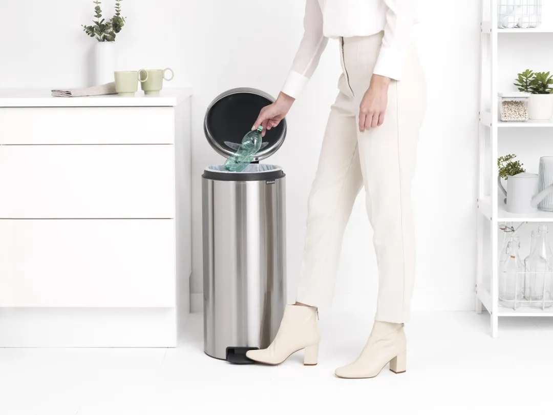 Brabantia NewIcon Prullenbak 30L - Matt Steel Fingerprint Proof - afbeelding 6 van 6