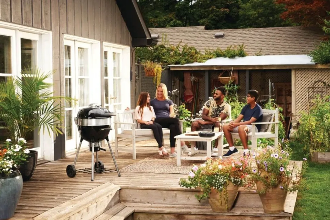 Napoleon PRO18 Kettle Houtskool BBQ - Ø47cm - Zwart