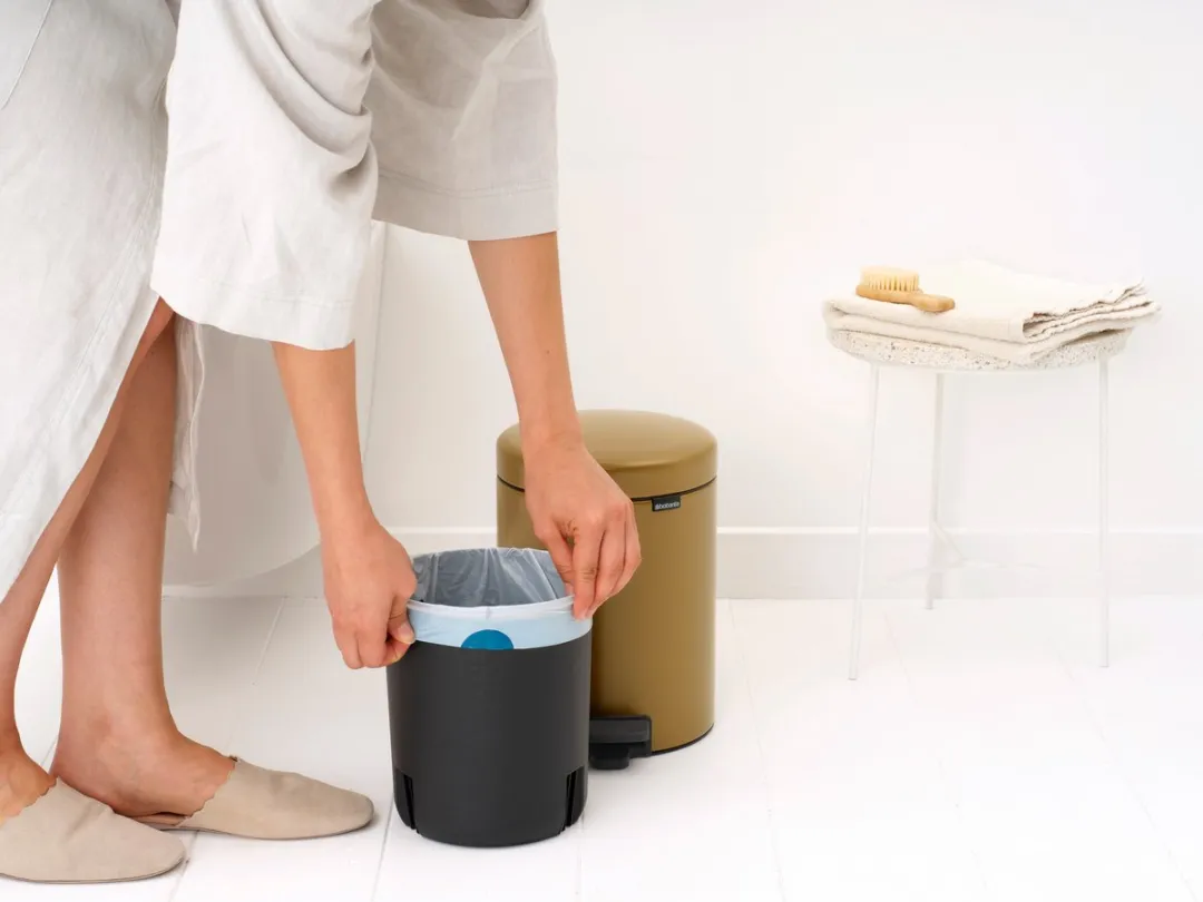 Brabantia NewIcon Prullenbak 5L - Warm Gold - afbeelding 6 van 6