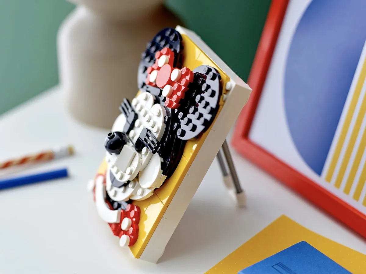 LEGO Brick Sketches Minnie Mouse 40475