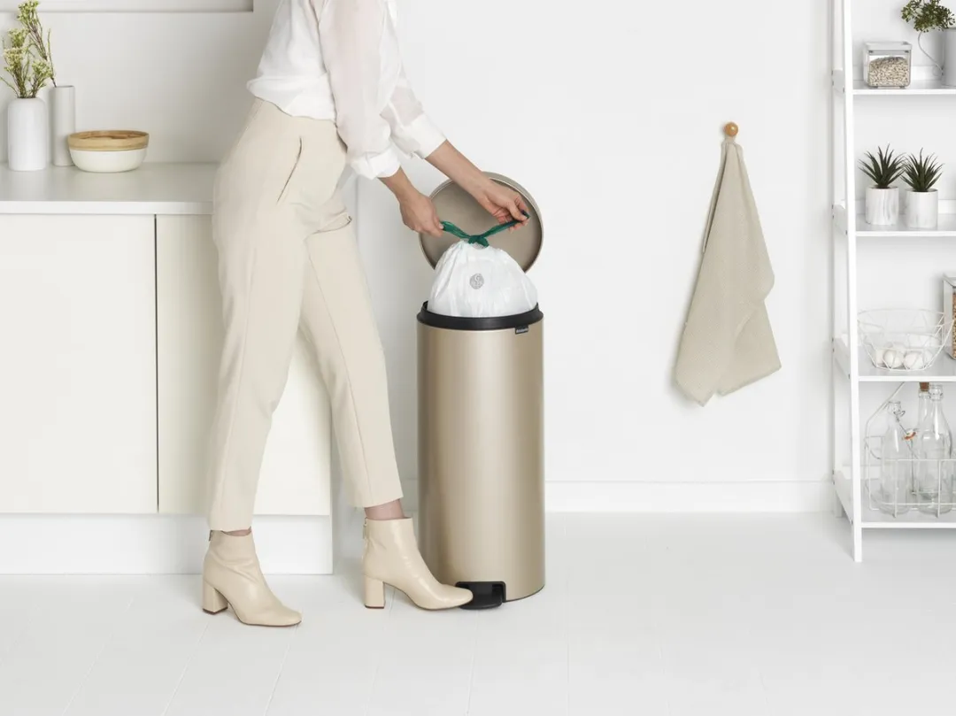 Brabantia NewIcon Prullenbak 30L - Metallic Gold