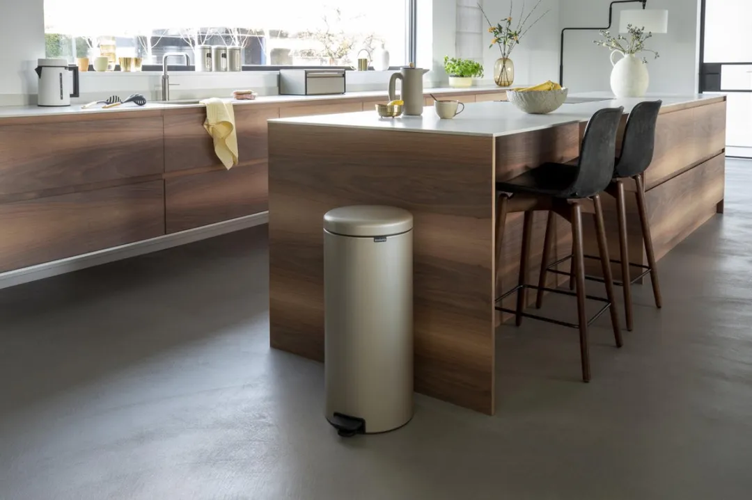 Brabantia NewIcon Prullenbak 30L - Metallic Gold