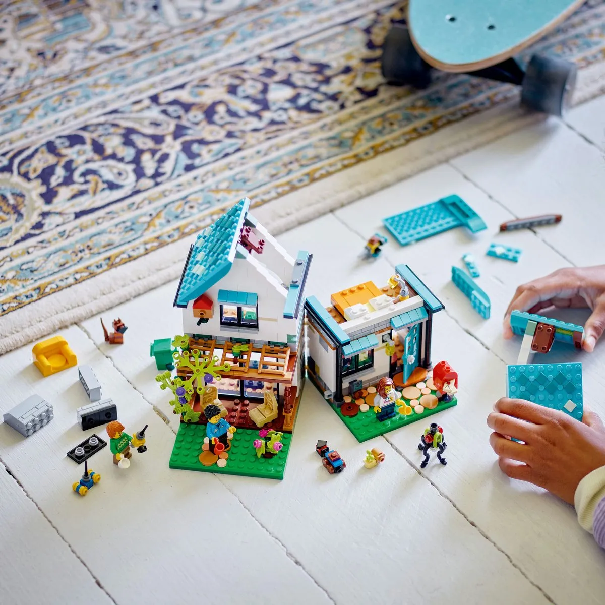 LEGO Creator 3in1 Knus Huis 31139 - 808 Stukken
