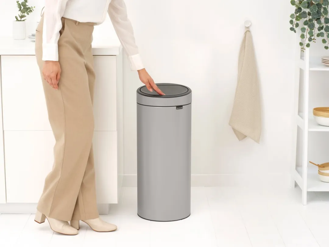 Brabantia Touch Bin Prullenbak 30L - Soft Grey