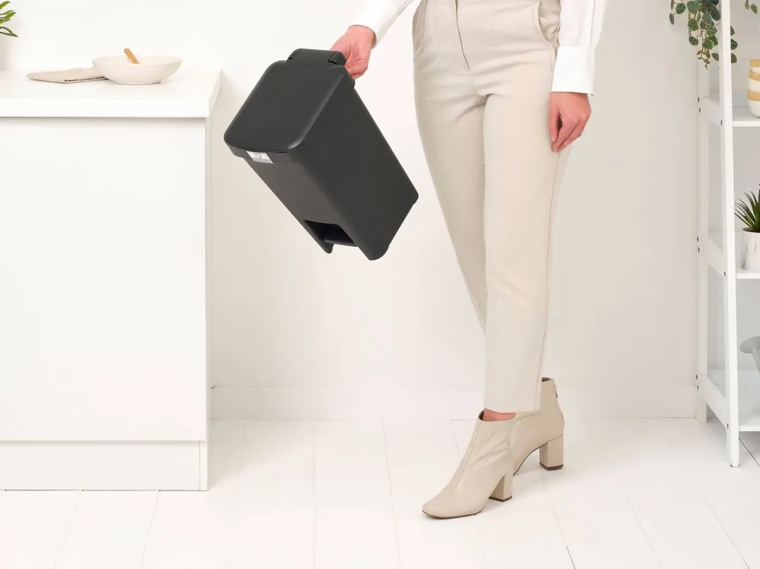 Brabantia StepUp Pedaalemmer 10L - Dark Grey