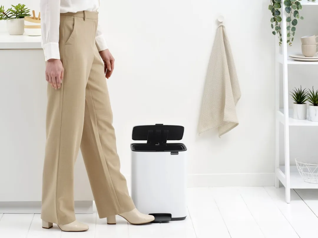 Brabantia Bo Pedaalemmer 12L - Wit - afbeelding 6 van 6
