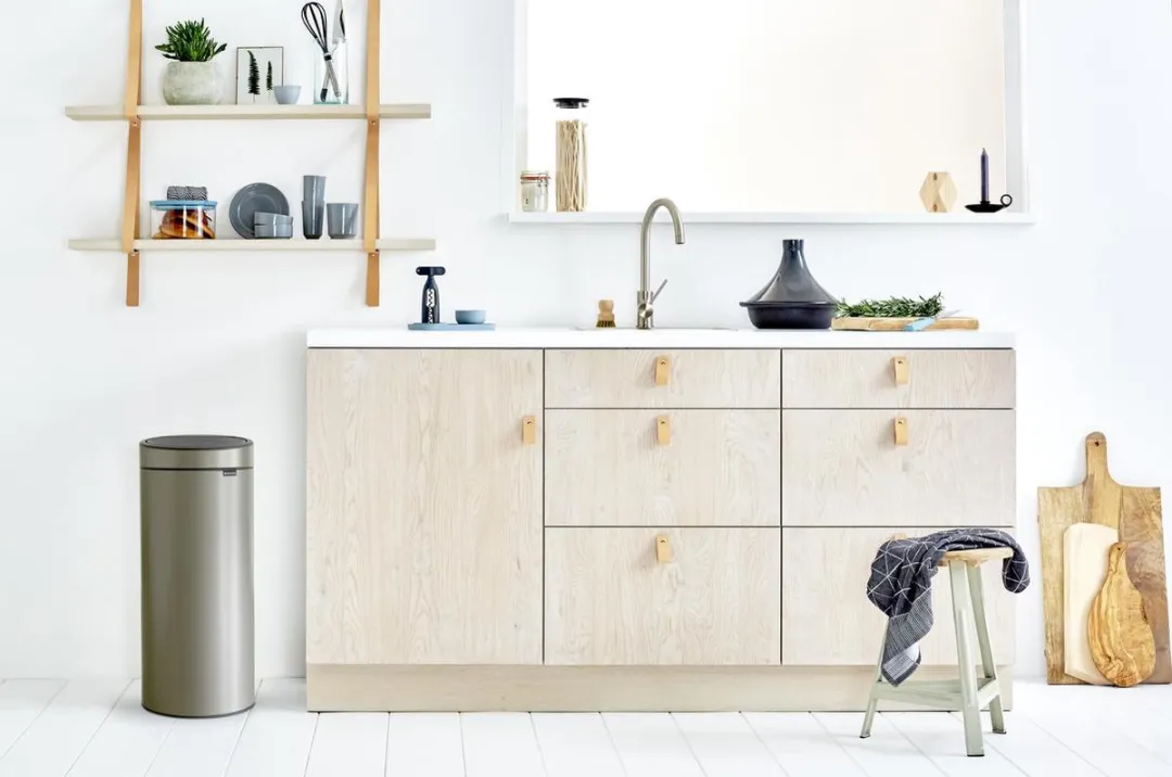 Brabantia Touch Bin Prullenbak 30L - Platinum