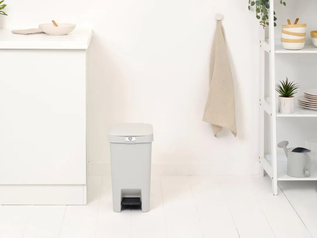 Brabantia StepUp Pedaalemmer 16L - Light Grey