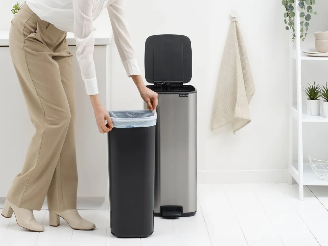 Brabantia Bo Pedaalemmer - 30 liter - Matt Steel Fingerprint Proof