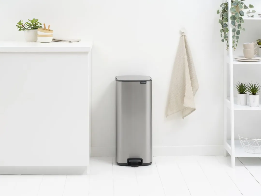 Brabantia Bo Pedaalemmer - 30 liter - Matt Steel Fingerprint Proof